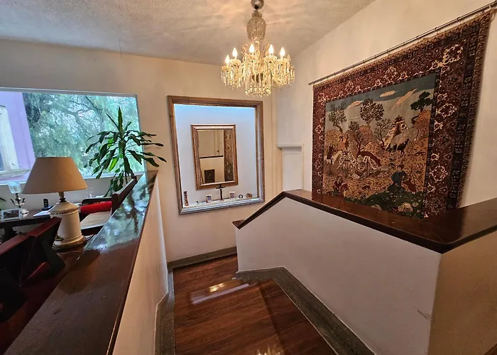 Casa Monasterio *